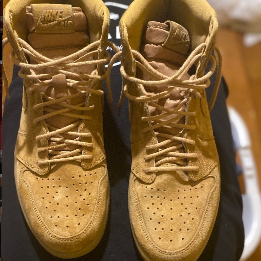 AIR JORDAN 1 WHEAT